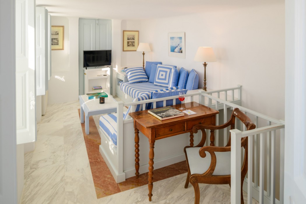 Aigialos Niche Residences & Suites 44/54