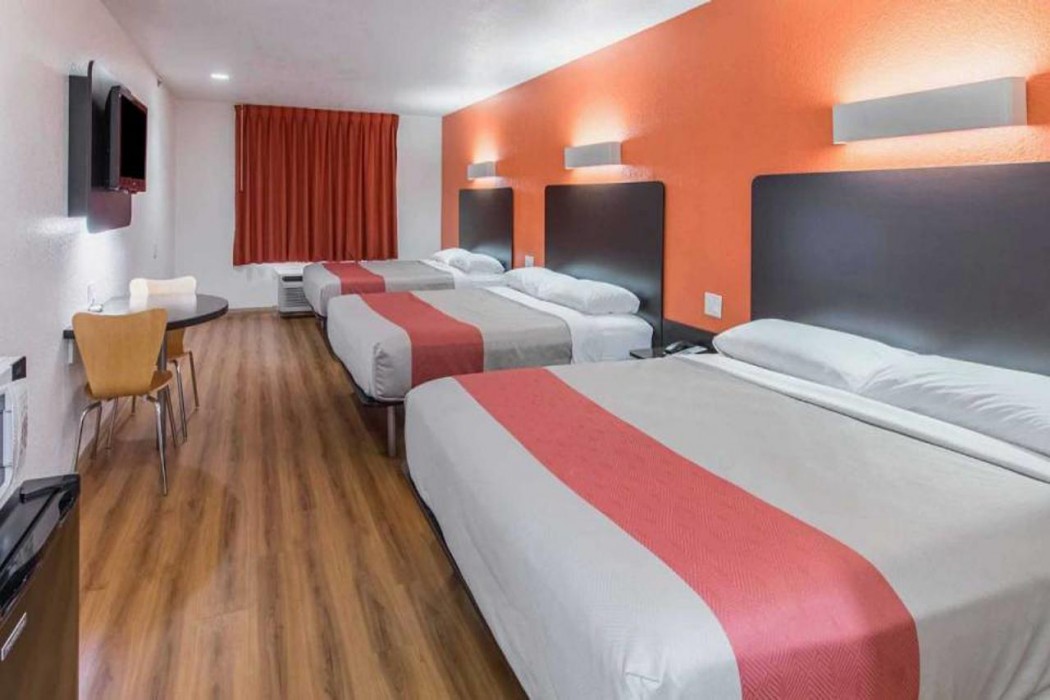 Motel6 Hutchins, TX 8/24