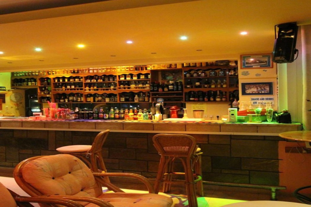 Garden Hotel 7/10