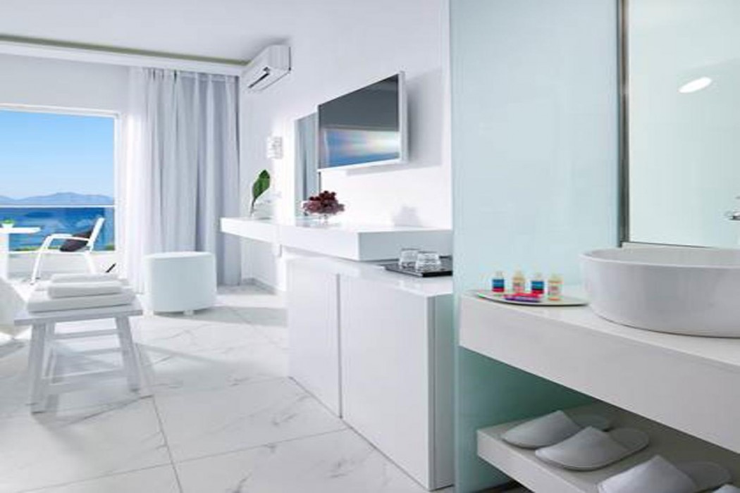 Dimitra Beach Hotel and Suites 20/76