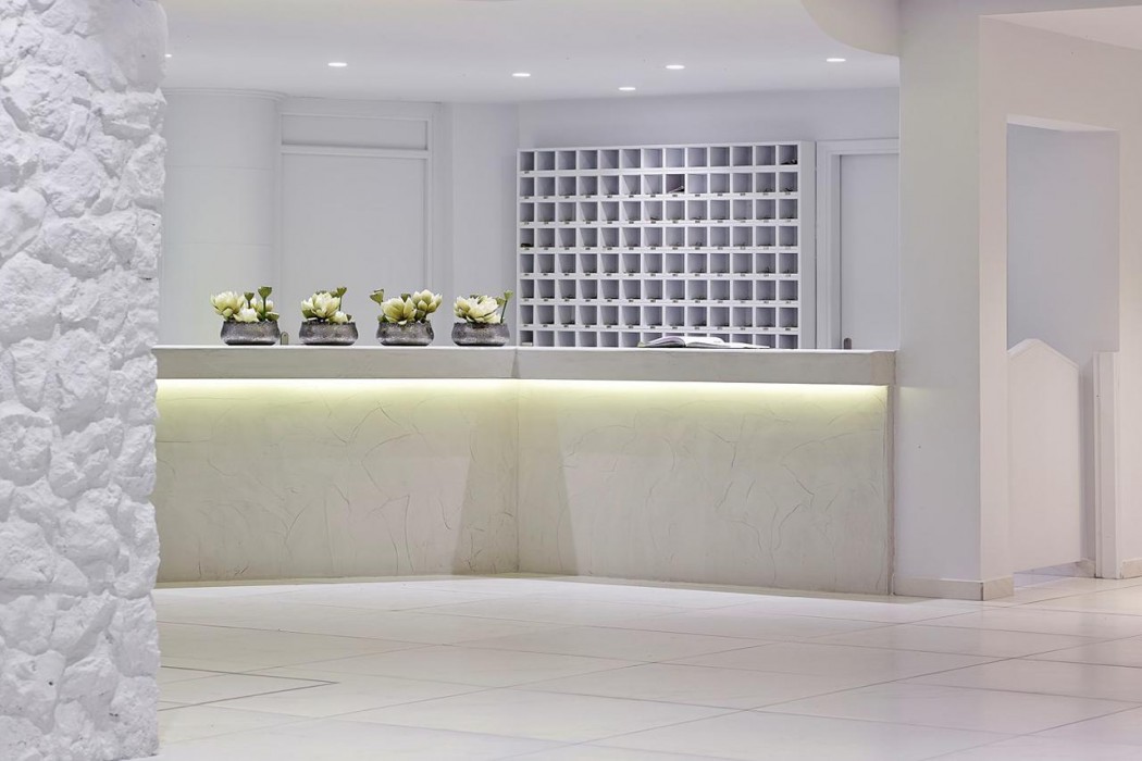 Dimitra Beach Hotel and Suites 7/76