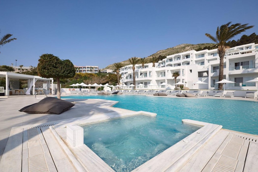 Dimitra Beach Hotel and Suites 43/76