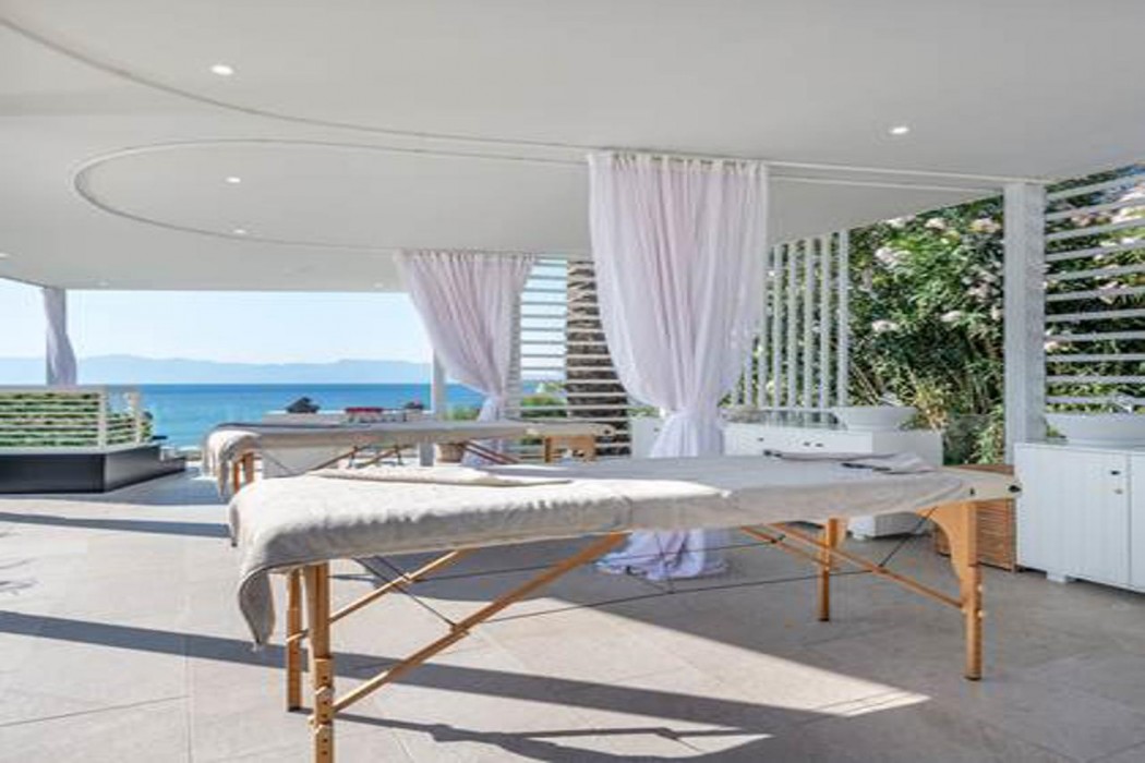 Dimitra Beach Hotel and Suites 38/76
