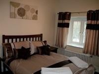 The Royal Lodge 30/53