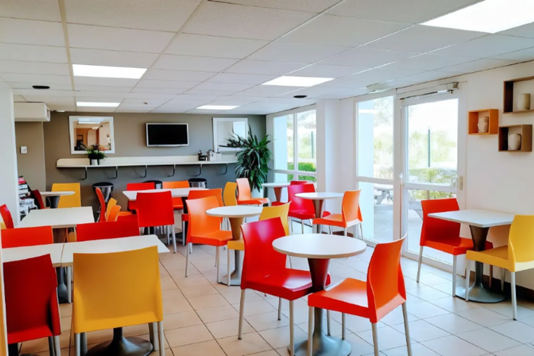 B&B HOTEL Lisieux Parc des Expositions 11/25
