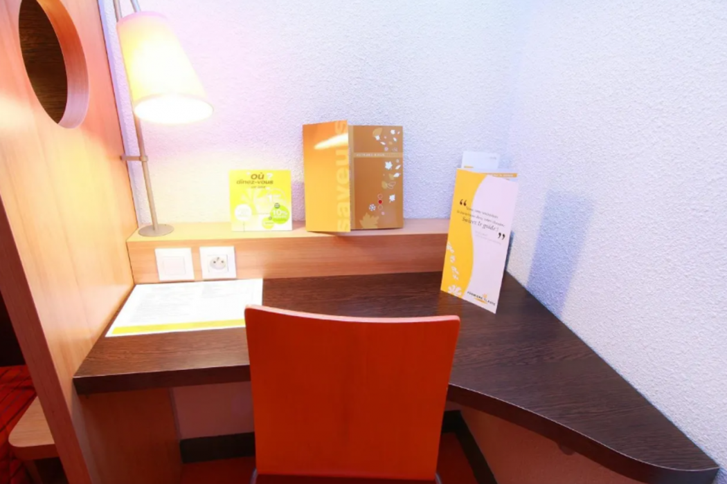 B&B HOTEL Lisieux Parc des Expositions 13/25