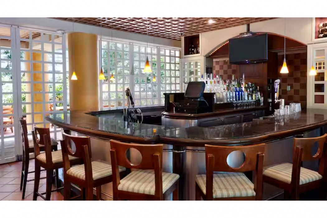 Embassy Suites By Hilton Parsippany 32/55