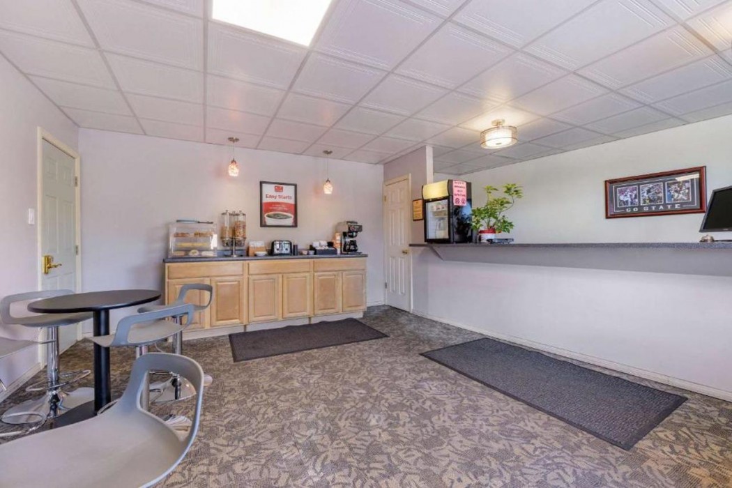 Econo Lodge Bellefonte I-99 7/17