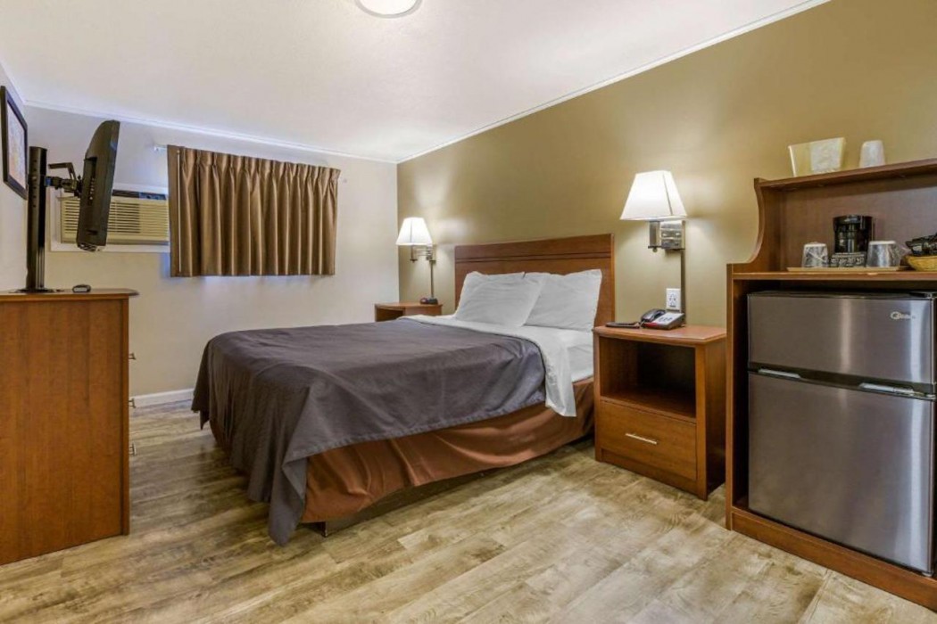 Econo Lodge Bellefonte I-99 12/17