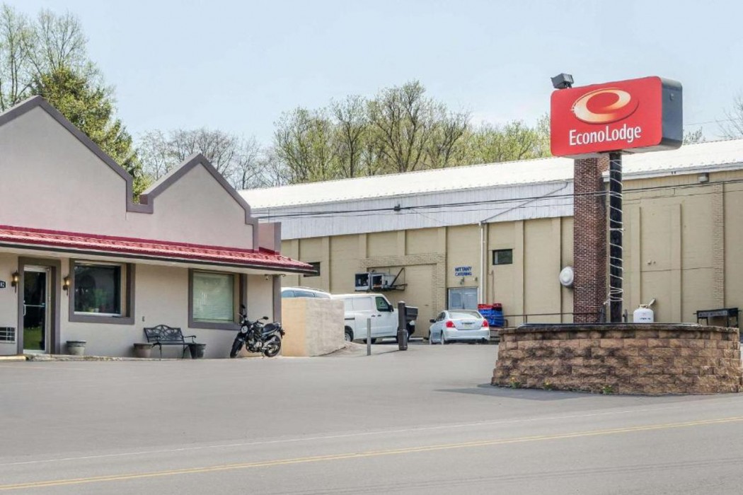 Econo Lodge Bellefonte I-99 3/17
