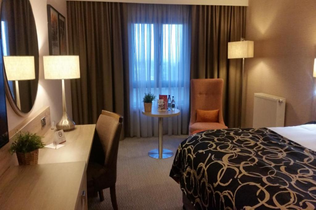 Clayton Hotel Leopardstown 7/32
