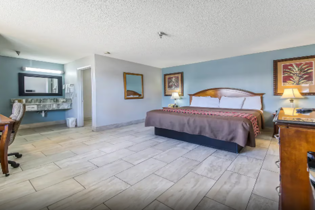 Rodeway Inn & Suites Haines City - Winter Haven 6/19