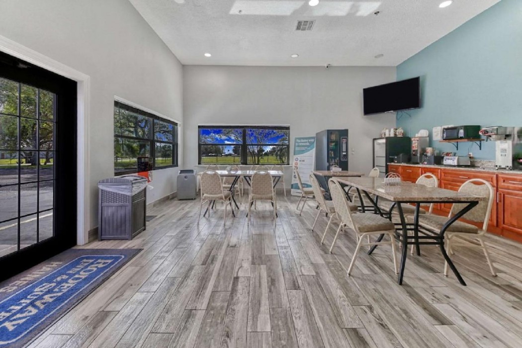 Rodeway Inn & Suites Haines City - Winter Haven 10/19