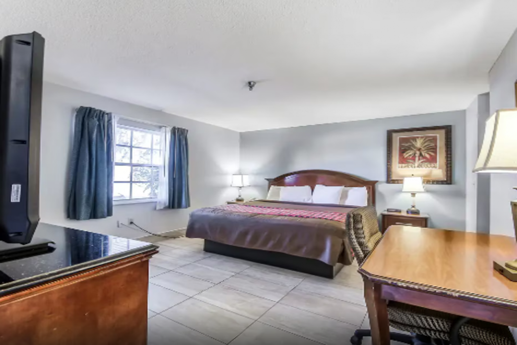 Rodeway Inn & Suites Haines City - Winter Haven 4/19
