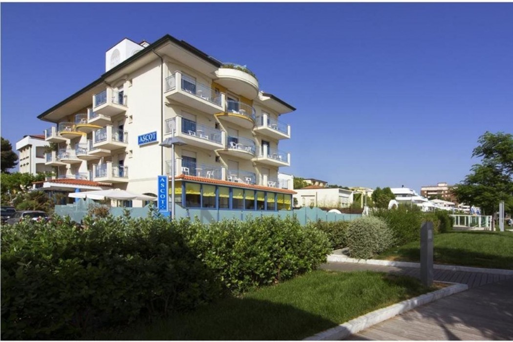 Hotel Ascot 22/56