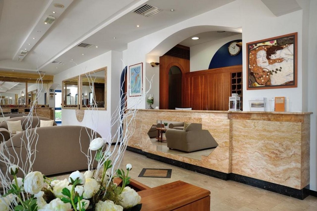 Hotel Ascot 24/56
