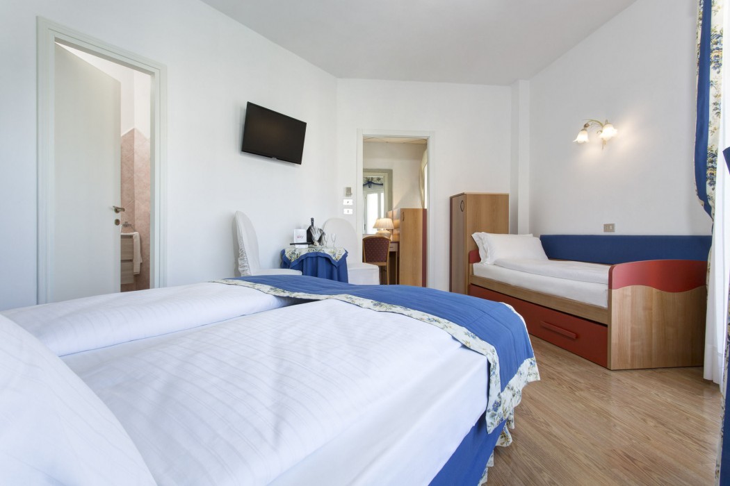 Hotel Cavalieri Palace 35/90