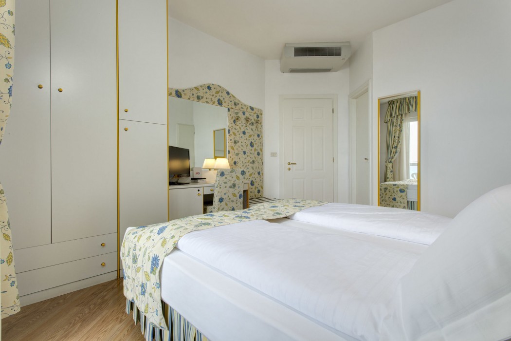 Hotel Cavalieri Palace 22/90