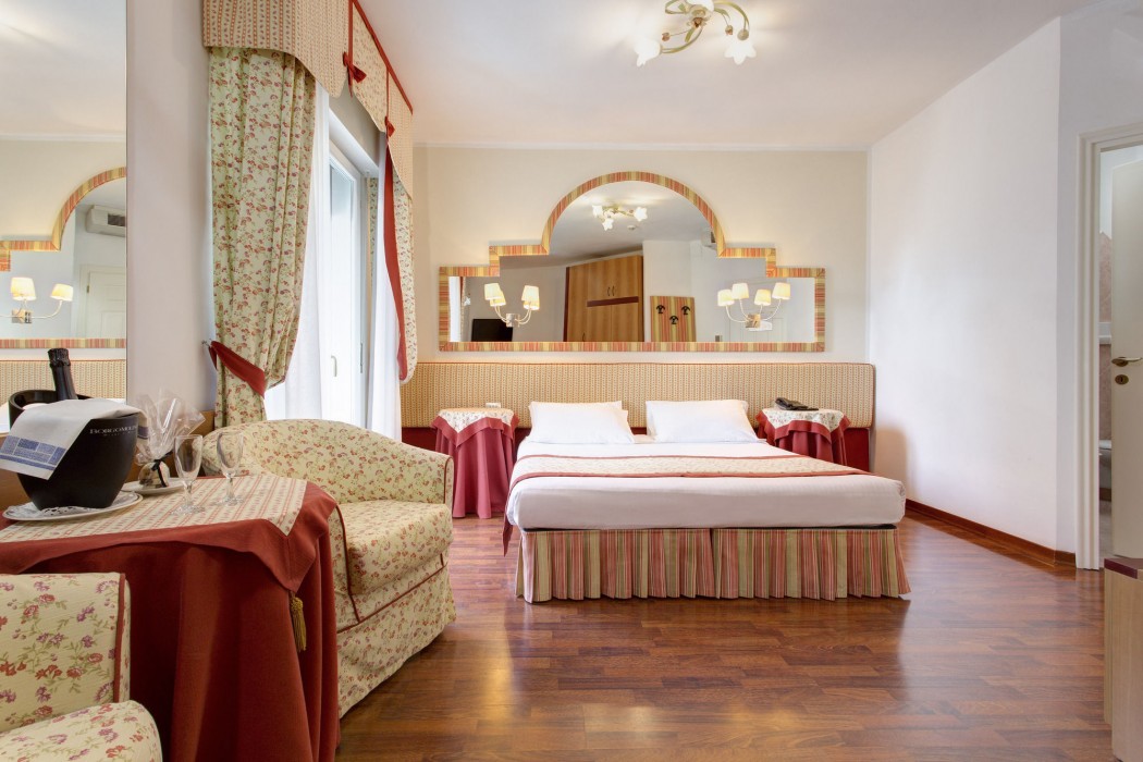 Hotel Cavalieri Palace 47/90