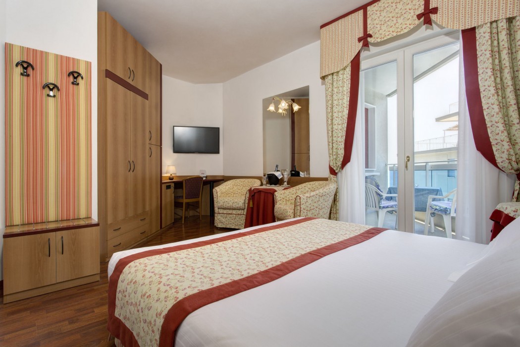 Hotel Cavalieri Palace 29/90
