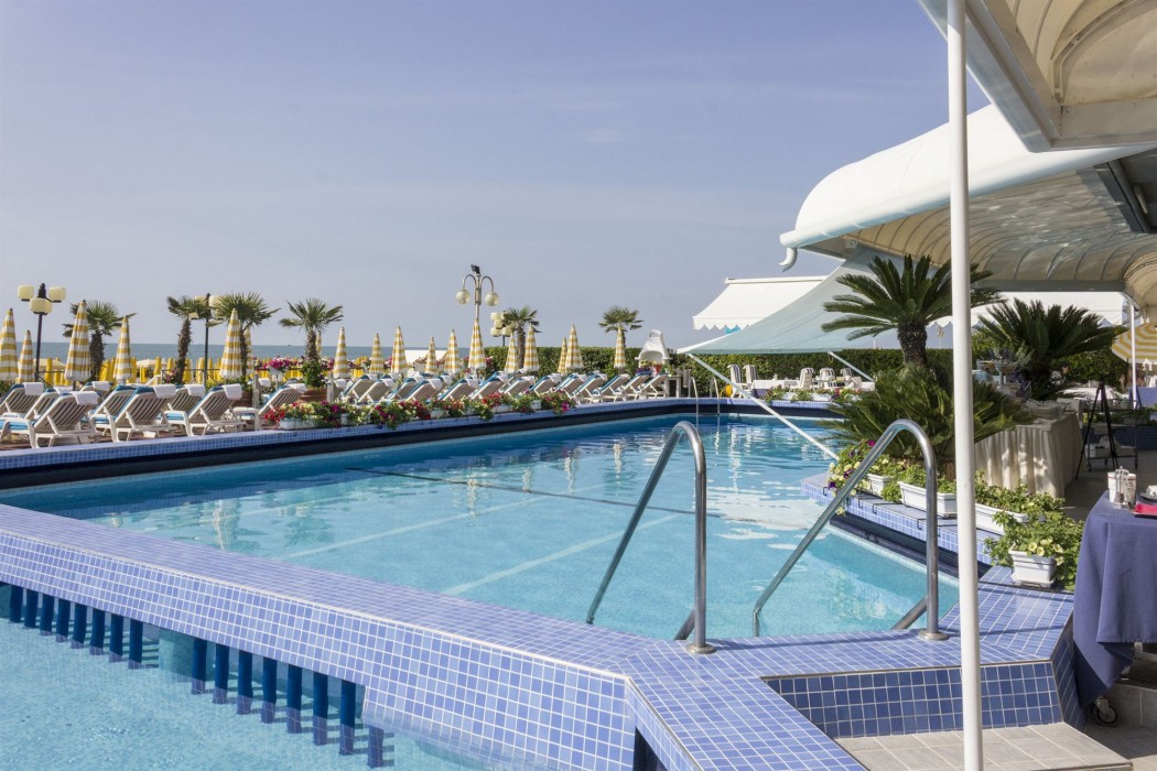 Hotel Cavalieri Palace 39/90