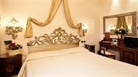 Hotel Aventino 34/84