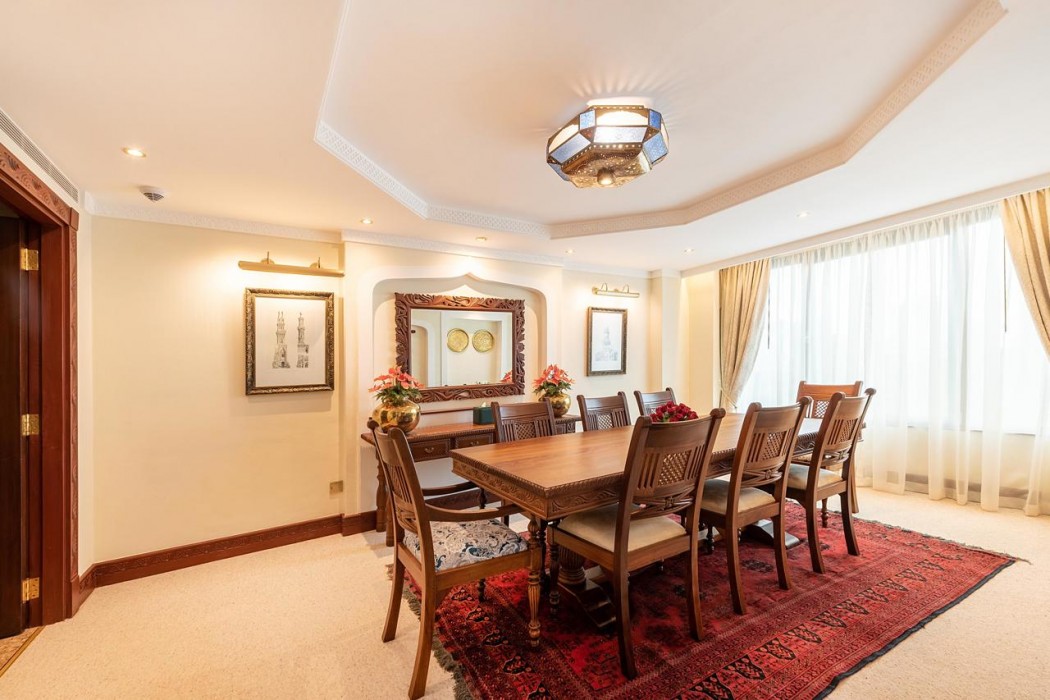 Nairobi Serena Hotel 15/82