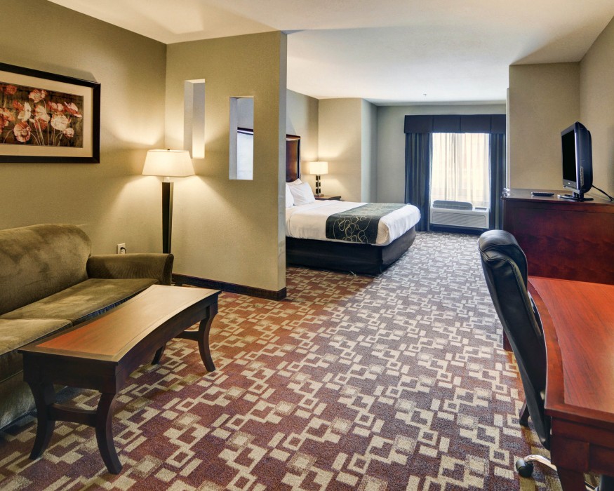 Comfort Suites Near Northeast Mall 9/24