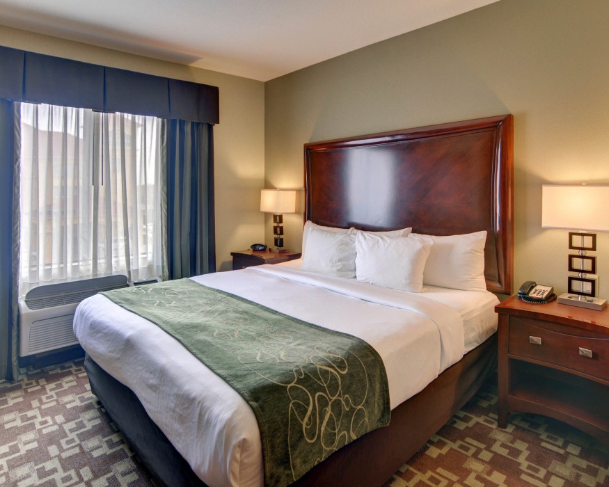 Comfort Suites Near Northeast Mall 1/24