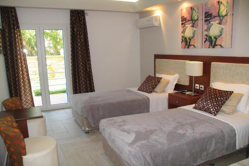 Chryssi Akti, Sure Hotel Collection by Best Western 8/18