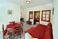 Rhapsody Traditional Apartments 25/60
