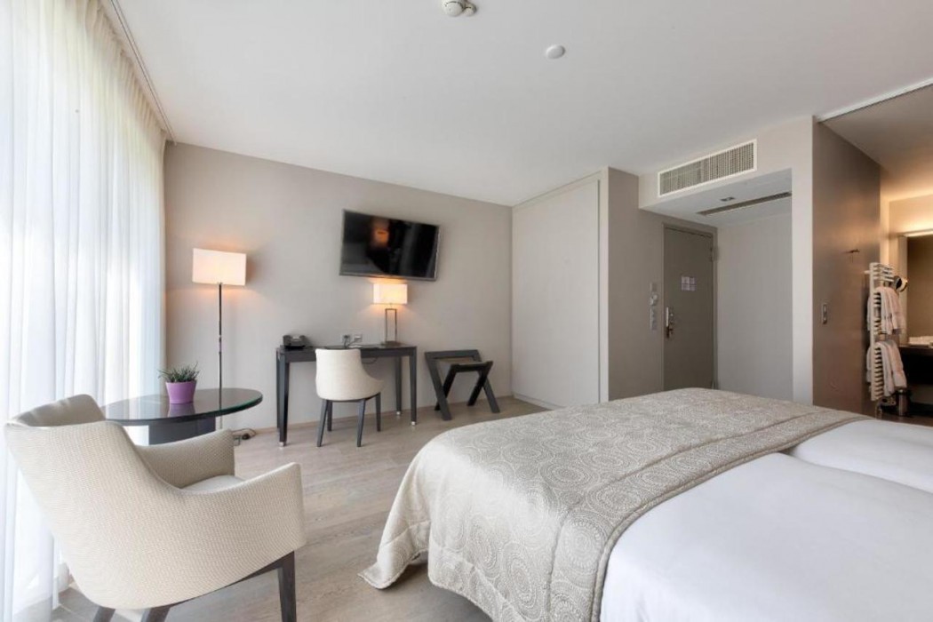 Hostellerie Le Petit Manoir 8/54