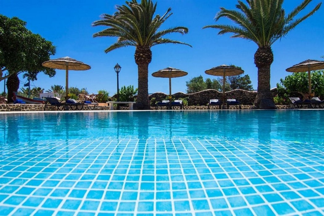 Smaragdi Hotel 19/69