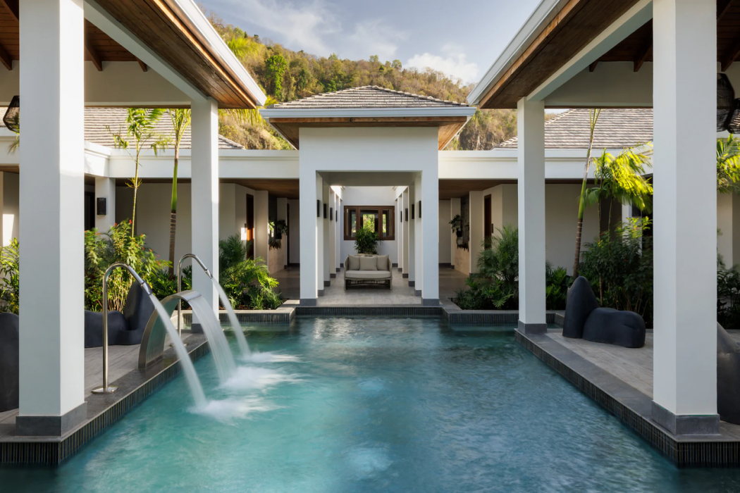 Sandals Saint Vincent and the Grenadines 36/65
