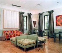 Hotel Villa Mangili 44/89