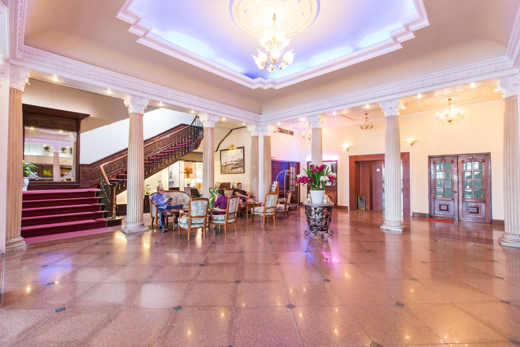 Riverside Hotel Saigon 9/42
