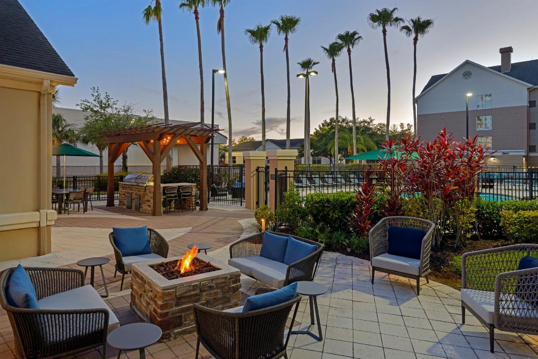Homewood Suites By Hilton Orlando-Ucf Area 10/66
