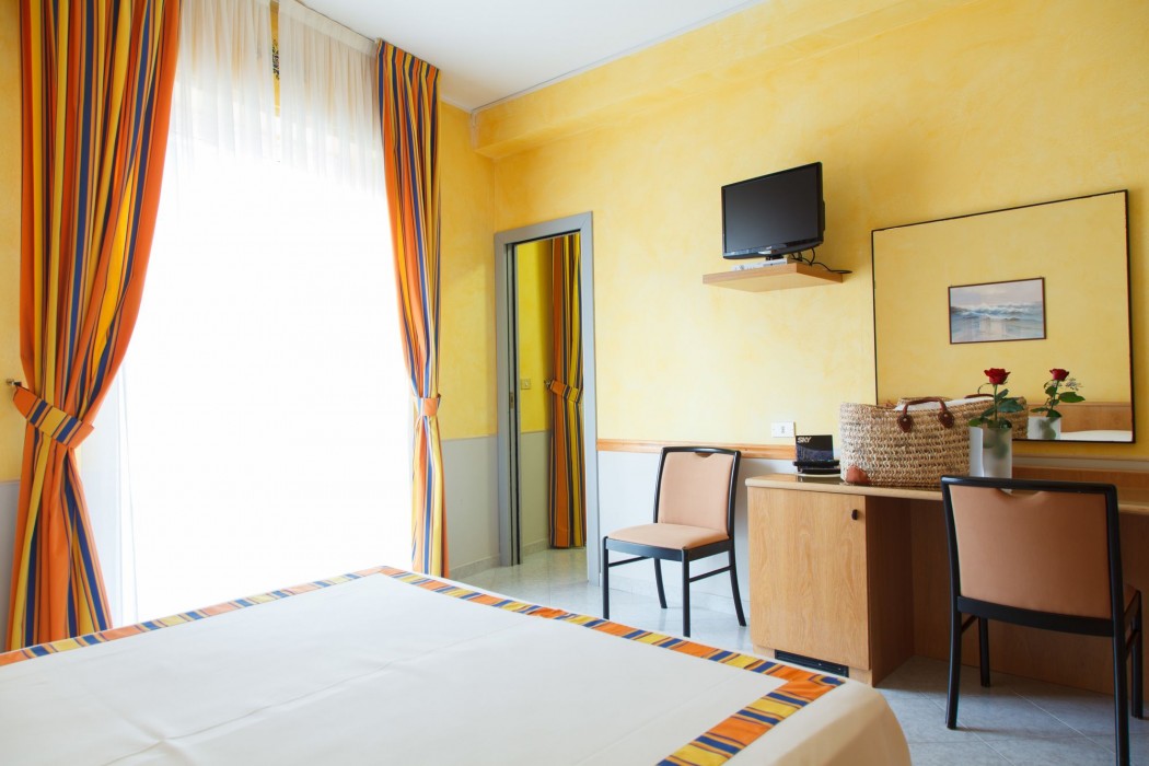 Hotel Rosa 35/82