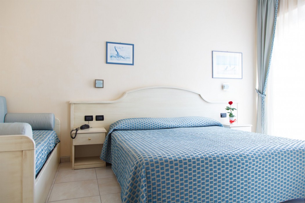 Hotel Rosa 38/82