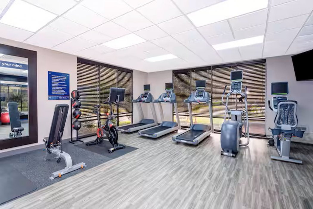 Hampton Inn Orlando International Airport 17/32