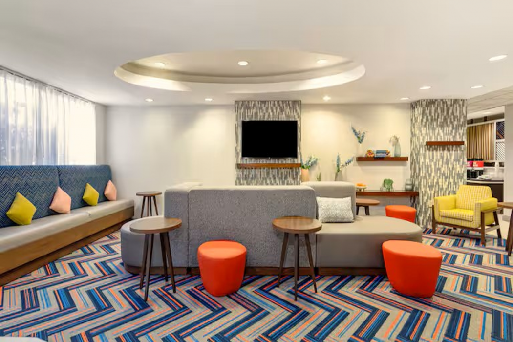Hampton Inn Orlando International Airport 14/32
