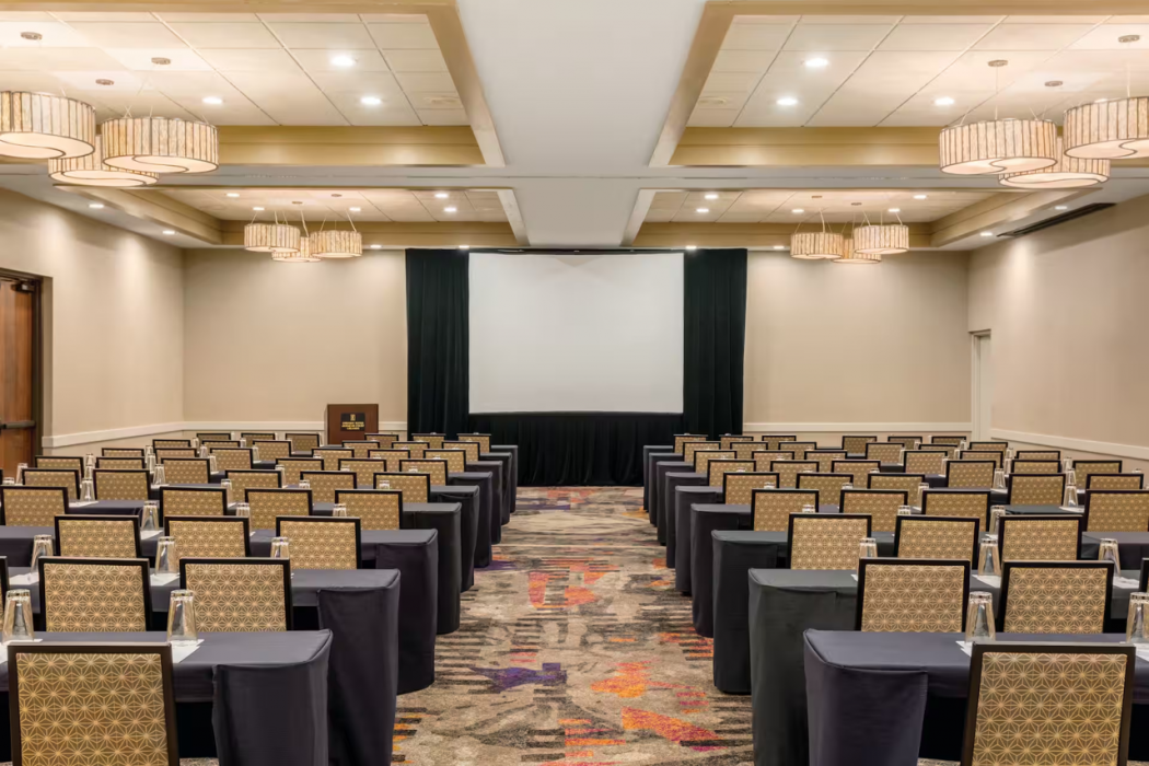 Embassy Suites by Hilton Orlando International Drive ICON Park 41/86