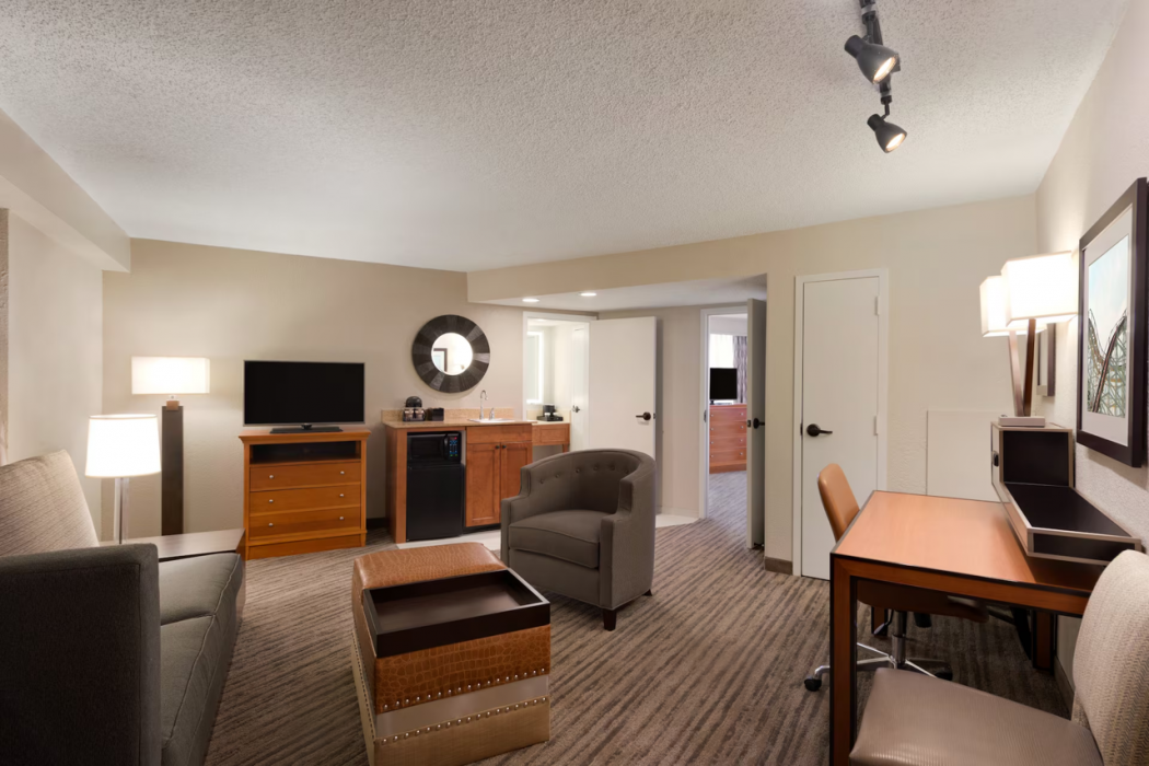 Embassy Suites by Hilton Orlando International Drive ICON Park 31/86