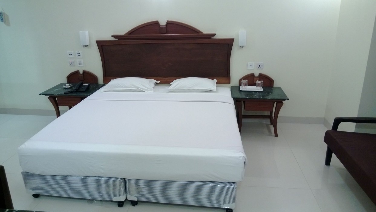 Strand Hotel 21/42