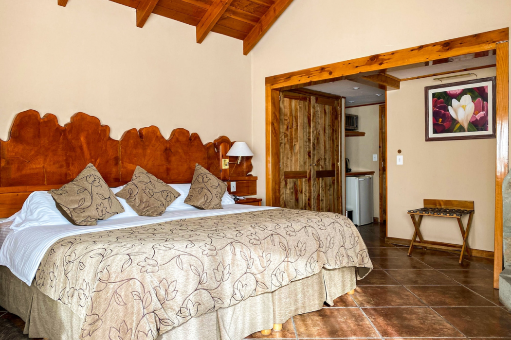 Charming Luxury Lodge and Private Spa 12/74
