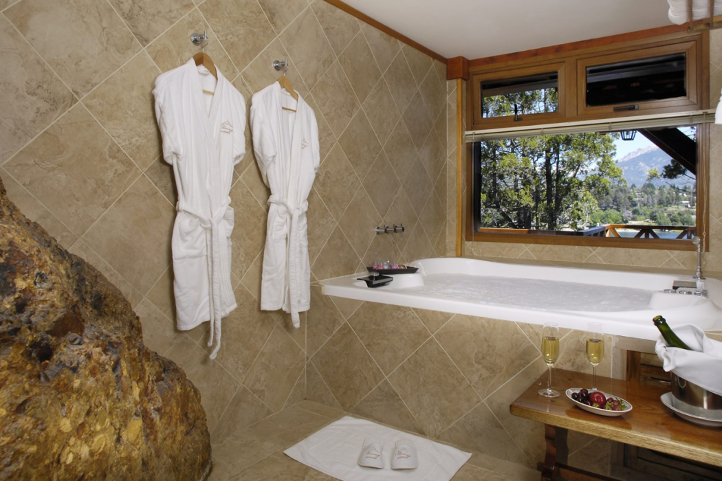 Charming Luxury Lodge and Private Spa 22/74