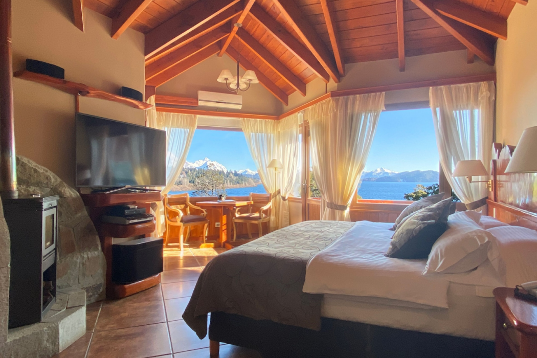 Charming Luxury Lodge and Private Spa 14/74