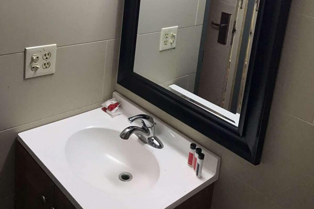 Travelodge By Wyndham Avenel Woodbridge 11/28