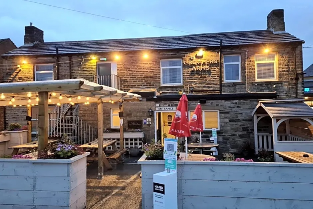 OYO The Croppers Arms in KIRKLEES