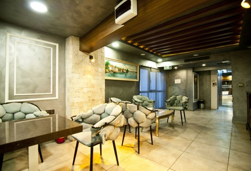 Nova City Hotel 13/85